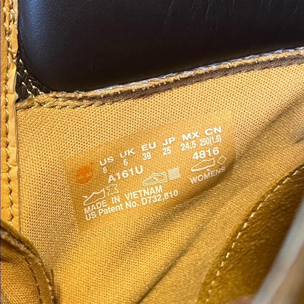 Timberland women’s Tan Leather Boots - Picture 3 of 6